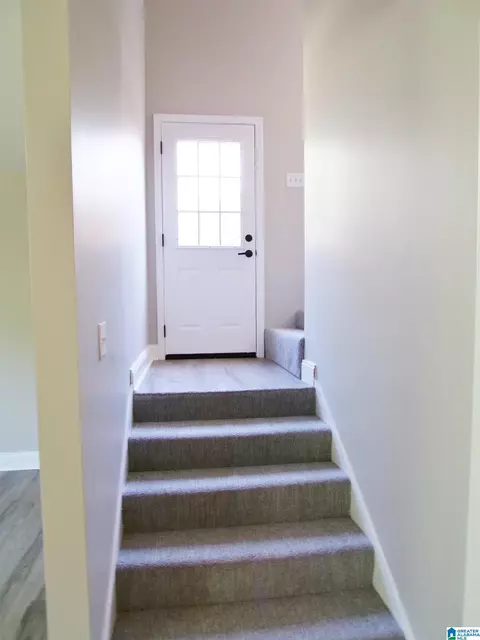 Entry Way - 7 Christopher Way, Anniston, AL 36207 photo 5 of 5