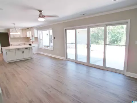 Living - 7 Christopher Way, Anniston, AL 36207 photo 11 of 20