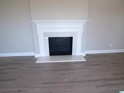 Living - 7 Christopher Way, Anniston, AL 36207 photo 4 of 20