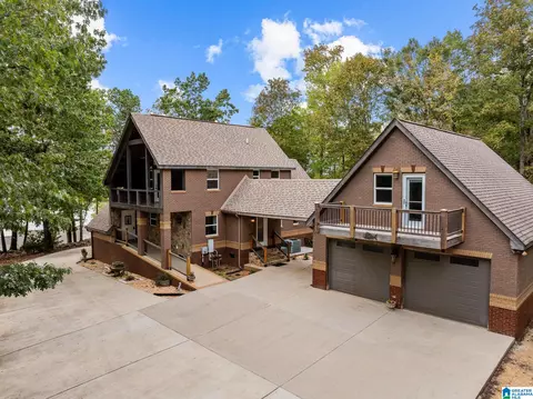 380 W Sunset Dr, Talladega, AL 35160