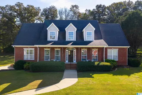 5439 Carrington Cir, Trussville, AL 35173