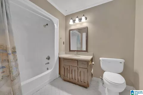 Bath - 1366 Red Valley Rd, Remlap, AL 35133 photo 1 of 2