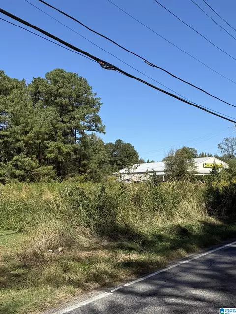 5565 Eastern Valley Rd #30, Mc Calla, AL 35111