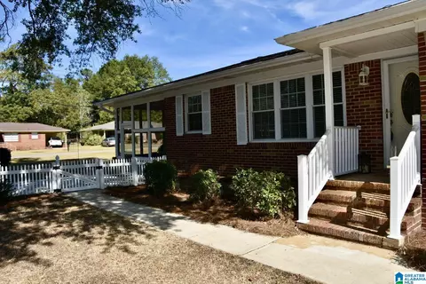 706 3rd St N, Clanton, AL 35045 photo 10