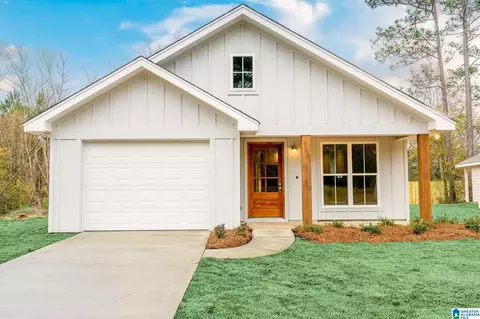 5124 Lillian St, Birmingham, AL 35228