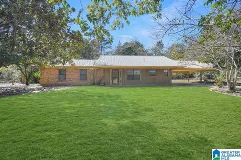 390 County Road 423, Clanton, AL 35045