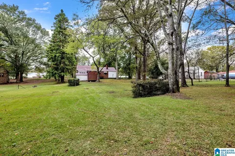 Exterior - 5113 Sutherland Rd, Mount Olive, AL 35117 photo 9 of 14