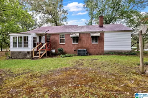 Exterior - 5113 Sutherland Rd, Mount Olive, AL 35117 photo 8 of 14