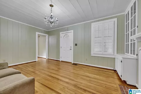 Living - 5113 Sutherland Rd, Mount Olive, AL 35117 photo 1 of 2