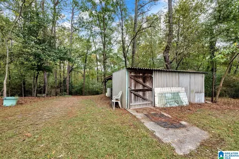 Exterior - 5113 Sutherland Rd, Mount Olive, AL 35117 photo 10 of 14