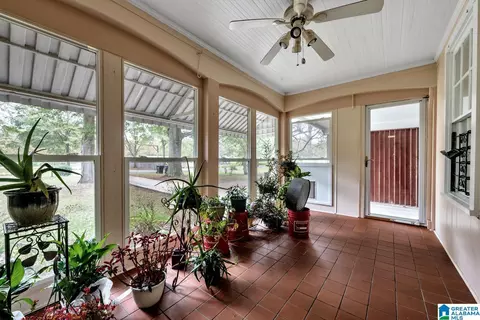 Exterior - 5113 Sutherland Rd, Mount Olive, AL 35117 photo 3 of 14