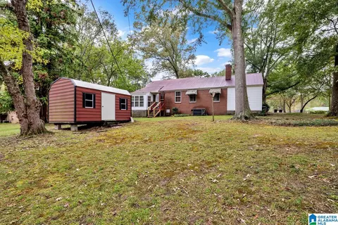 Exterior - 5113 Sutherland Rd, Mount Olive, AL 35117 photo 7 of 14