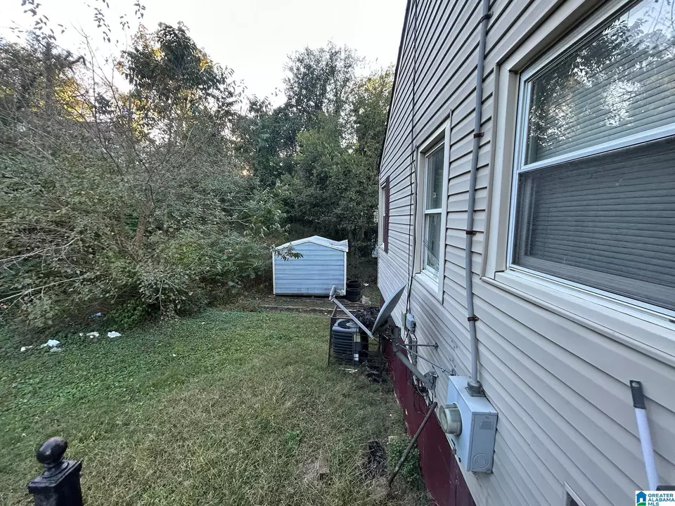 Exterior - 1601 Graymont Ave W, Birmingham, AL 35208 photo 7 of 11