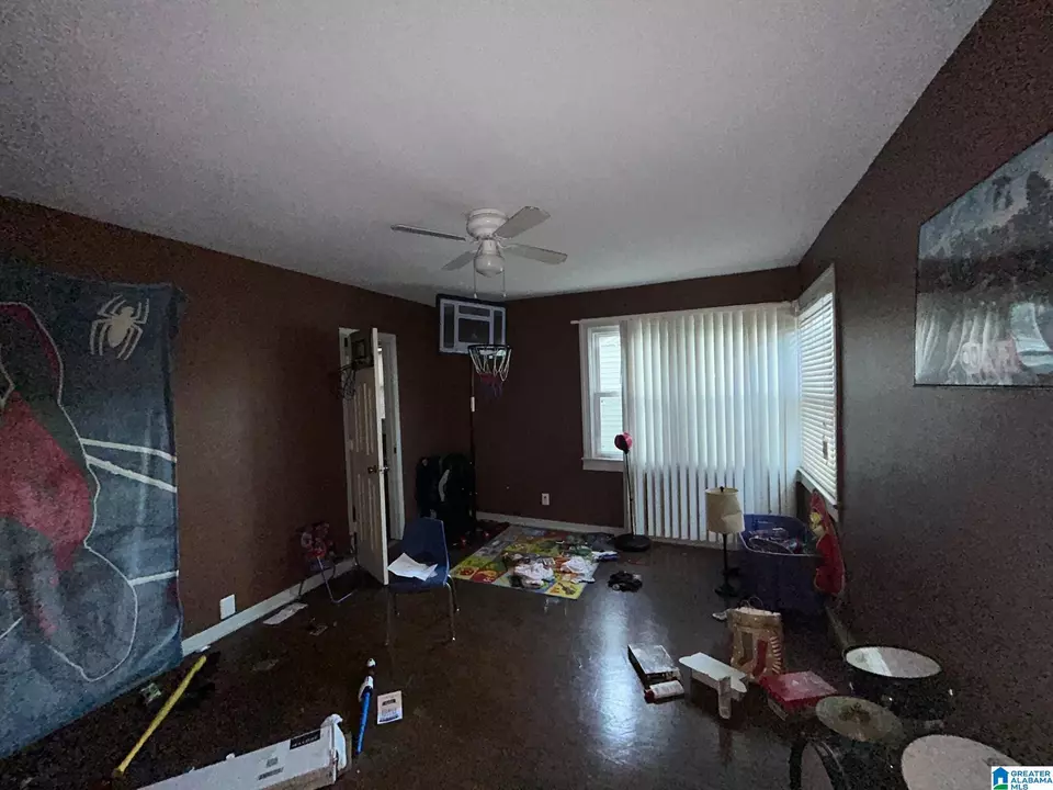 Bedroom - 1601 Graymont Ave W, Birmingham, AL 35208 photo 6 of 6