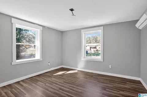 Bedroom - 306 7th St E, Warrior, AL 35180 photo 3 of 3