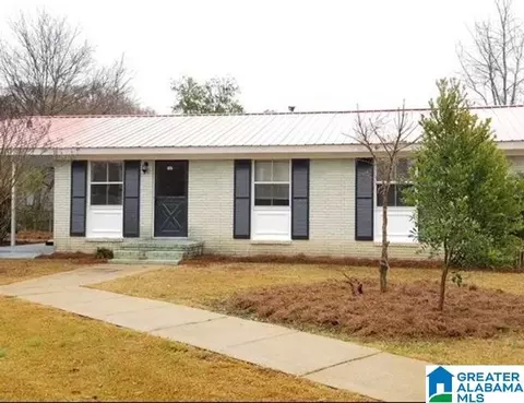 107 Woodland Dr, Talladega, AL 35160