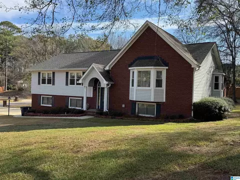 Exterior - 100 Tomahawk Cir, Pelham, AL 35124 photo 1 of 13