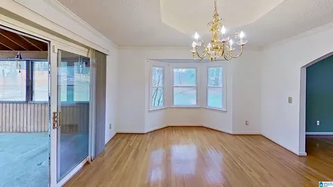 Dining - 100 Tomahawk Cir, Pelham, AL 35124 photo 6 of 7