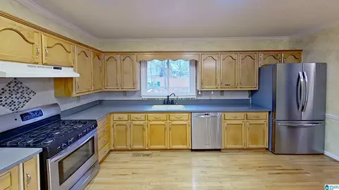 Kitchen - 100 Tomahawk Cir, Pelham, AL 35124 photo 6 of 6