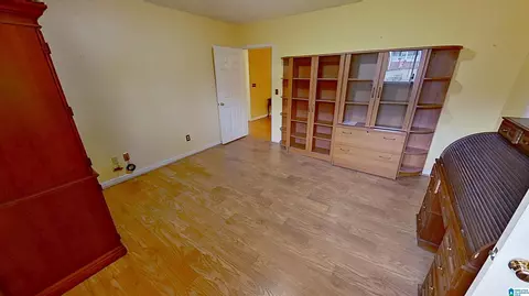 Bedroom - 100 Tomahawk Cir, Pelham, AL 35124 photo 9 of 17