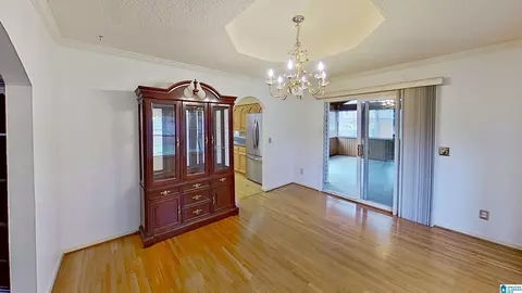 Dining - 100 Tomahawk Cir, Pelham, AL 35124 photo 5 of 7