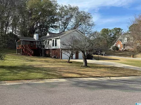 Exterior - 100 Tomahawk Cir, Pelham, AL 35124 photo 7 of 13