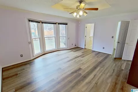 Bedroom - 100 Tomahawk Cir, Pelham, AL 35124 photo 7 of 17