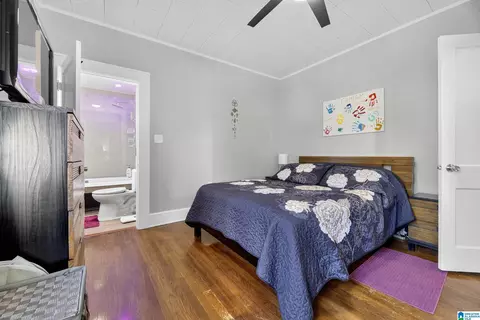 Bedroom - 320 E 22nd St, Anniston, AL 36207 photo 3 of 3