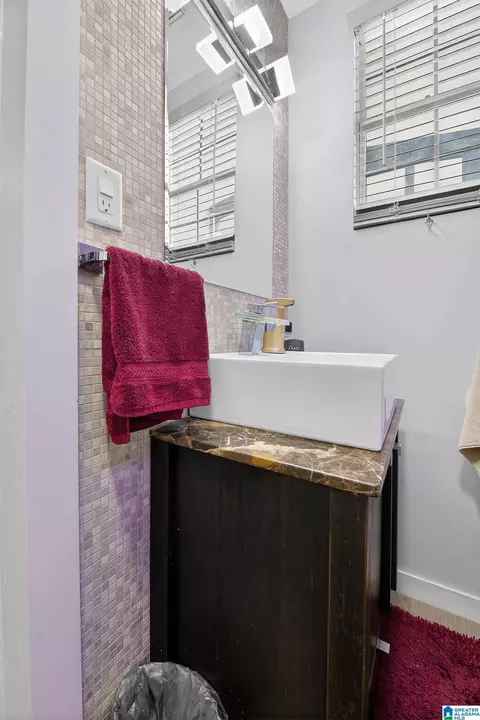 Bath - 320 E 22nd St, Anniston, AL 36207 photo 3 of 3