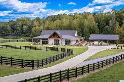470 Gilham Rd, Roanoke, AL 36274