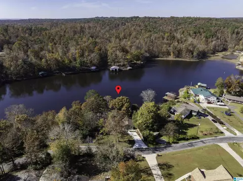 332 Lakeshore Ln, Oneonta, AL 35121