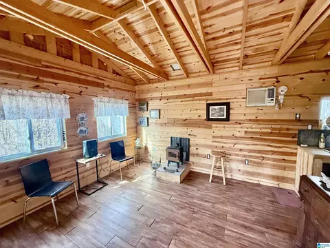 1383 Trammell Mtwy #1, Sylacauga, AL 35150