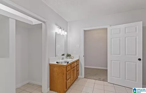 Bath - 1235 3rd St, Clanton, AL 35045 photo 3 of 3