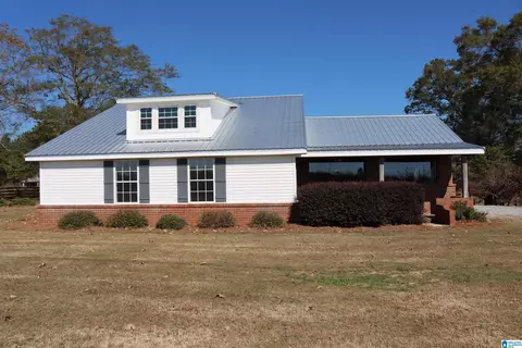 1235 3rd St, Clanton, AL 35045