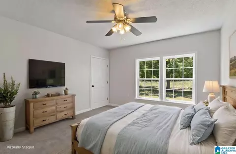 Bedroom - 1235 3rd St, Clanton, AL 35045 photo 3 of 8