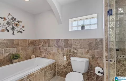 Bath - 1235 3rd St, Clanton, AL 35045 photo 2 of 3