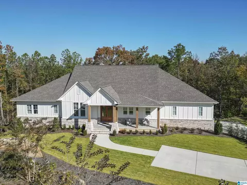 5862 Shades Run Ln, Hoover, AL 35244