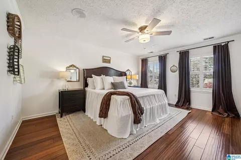 Bedroom - 6038 Springview Dr, Mount Olive, AL 35117 photo 1 of 7