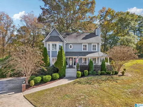 Exterior - 6038 Springview Dr, Mount Olive, AL 35117 photo 2 of 12