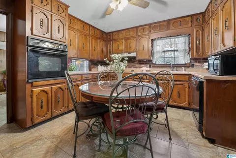 Kitchen - 4863 Eulaton Rd, Anniston, AL 36201 photo 1 of 3