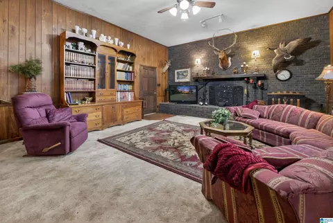 Living - 4863 Eulaton Rd, Anniston, AL 36201 photo 3 of 4
