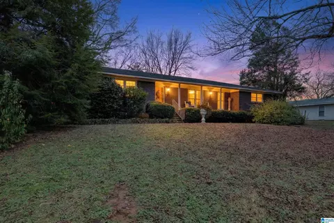 4863 Eulaton Rd, Anniston, AL 36201