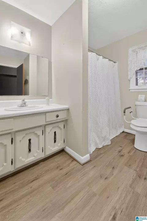 Bath - 4863 Eulaton Rd, Anniston, AL 36201 photo 1 of 5