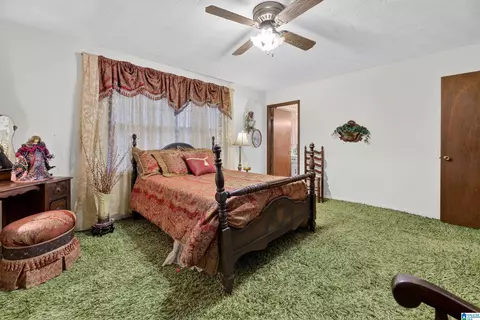 Bedroom - 4863 Eulaton Rd, Anniston, AL 36201 photo 6 of 11