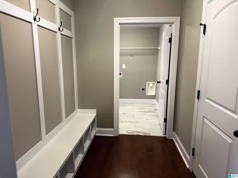 Entry Way - 25 Crest Loop Rd, Clanton, AL 35045 photo 1 of 3