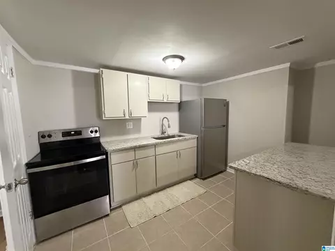 Kitchen - 700 Thomas Rd, Warrior, AL 35180 photo 6 of 6