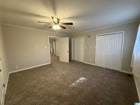 Bedroom - 700 Thomas Rd, Warrior, AL 35180 photo 4 of 5