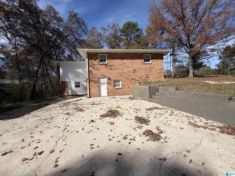 Exterior - 700 Thomas Rd, Warrior, AL 35180 photo 5 of 5