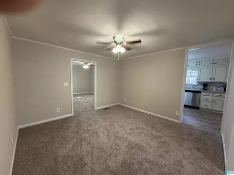 Living - 700 Thomas Rd, Warrior, AL 35180 photo 3 of 5