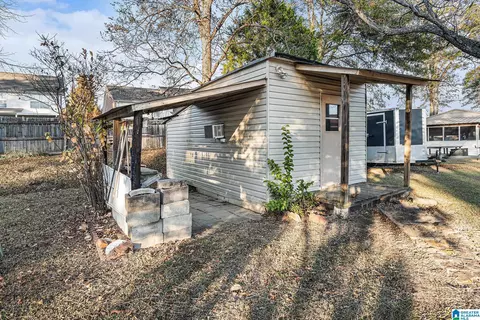 Exterior - 108 Morris Ave, Clanton, AL 35045 photo 4 of 4